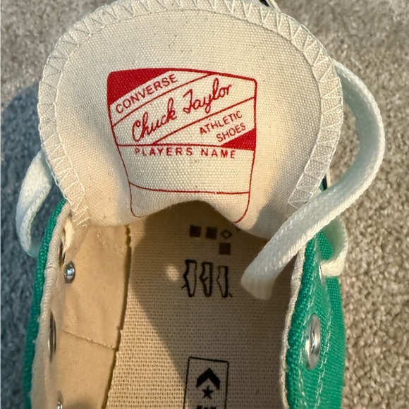 Converse Chuck Taylor Green and White Sneakers NWOT - Picture 4 of 7
